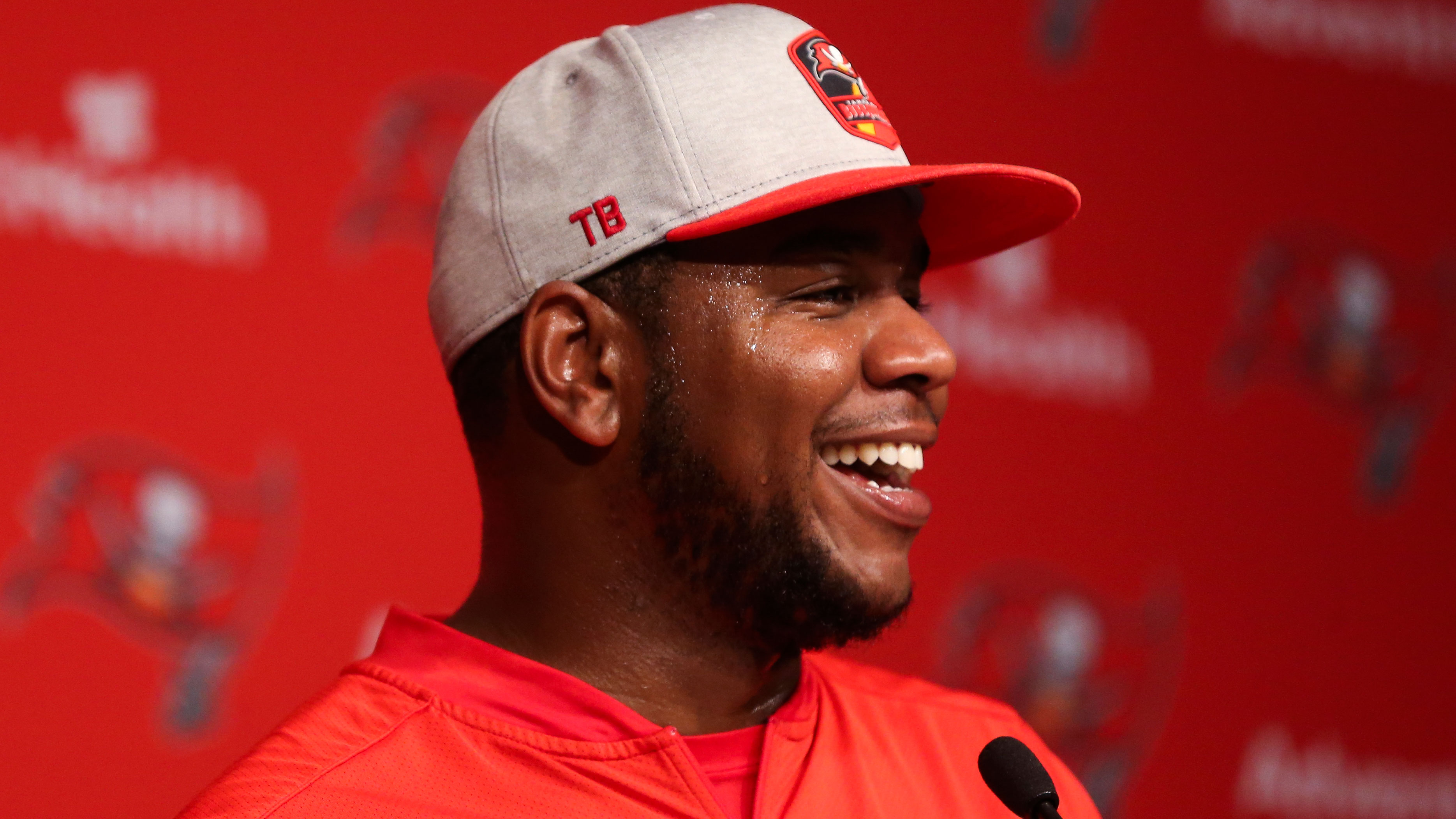 byron-leftwich-bids-to-be-the-right-man-for-the-bucs-hardest-job