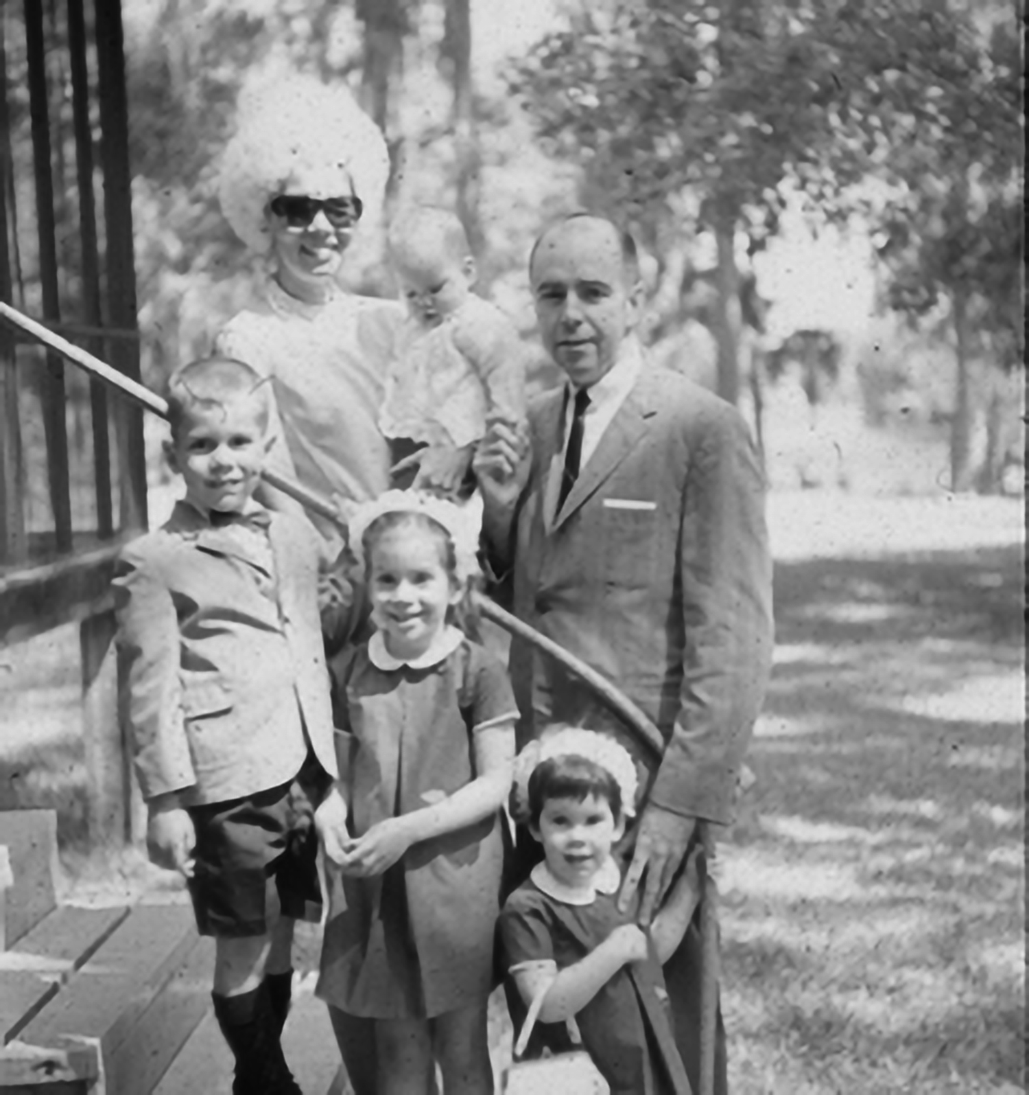 The Dawson family at Easter at their cabin on Rainbow River. Pictured are JoAnn and Dr. Peter Dawson with their children, Mark, Anne, Kelly and baby Cary. (Image courtesy The Dawson Academy) The Dawson family at Easter at their cabin on Rainbow River. Pictured are JoAnn and Dr. Peter Dawson with their children, Mark, Anne, Kelly and baby Cary. (Image courtesy The Dawson Academy)