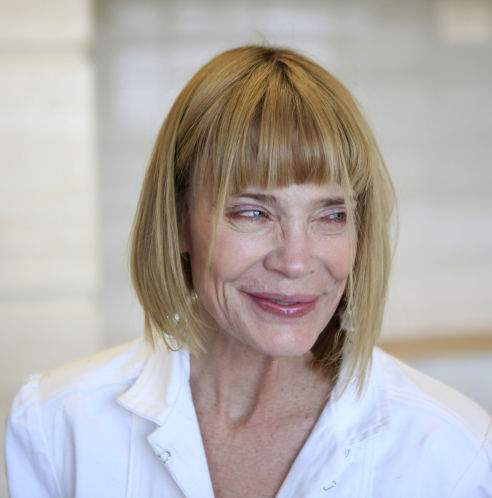 Valerie Carter, St. Petersburg recording artist and backup singer