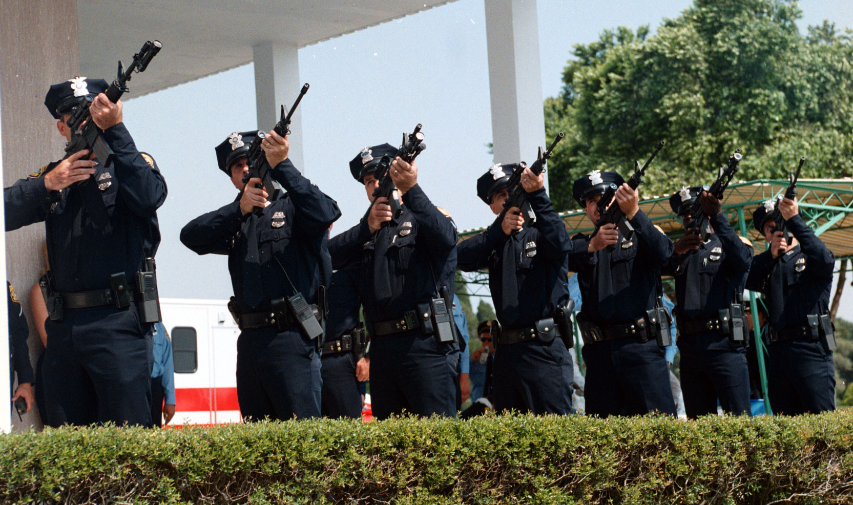 Photos 20 years ago, Hank Earl Carr went on a murderous rampage