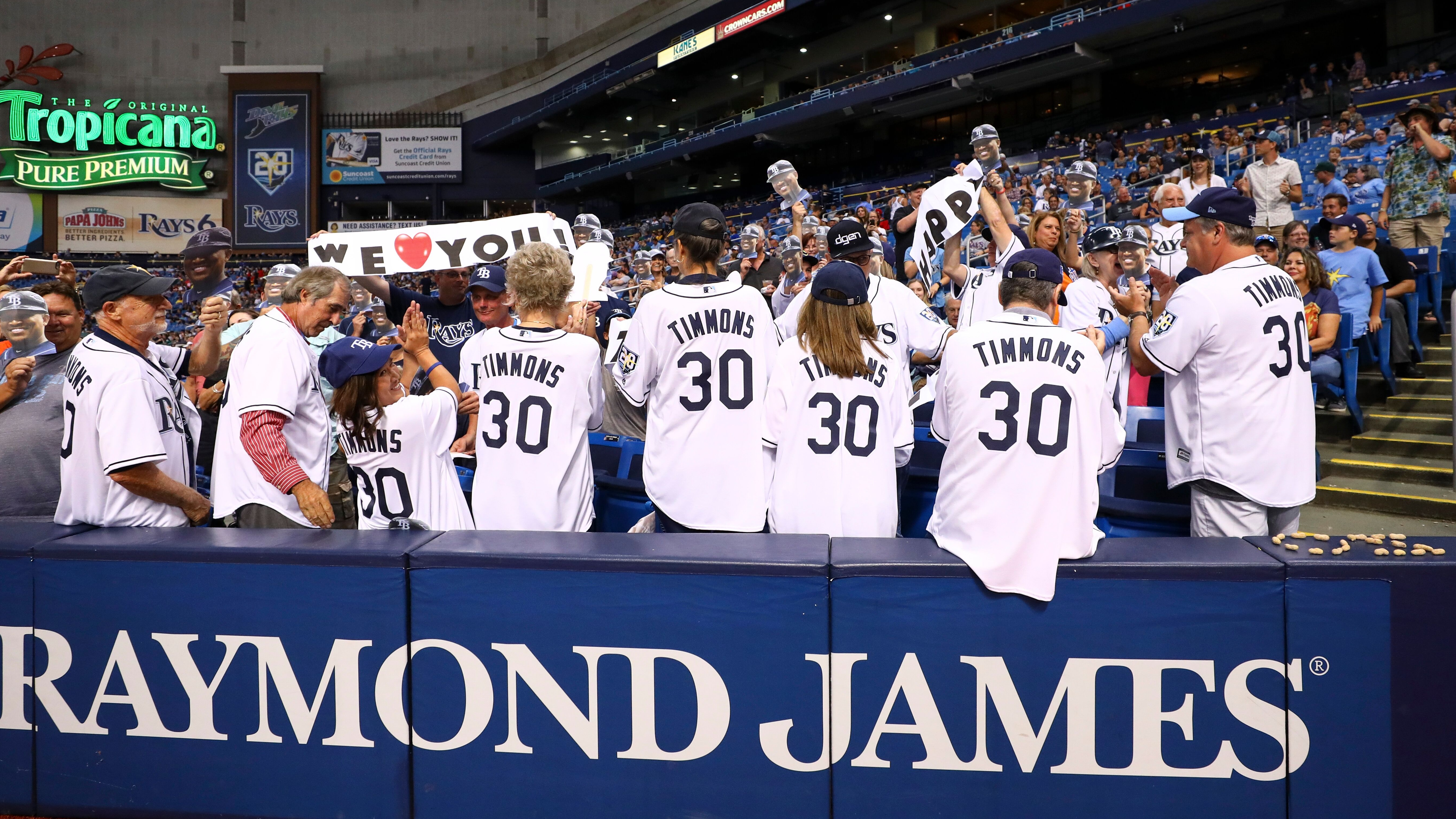 Here’s why you should love that crazy guy doing pushups in Rays dugout