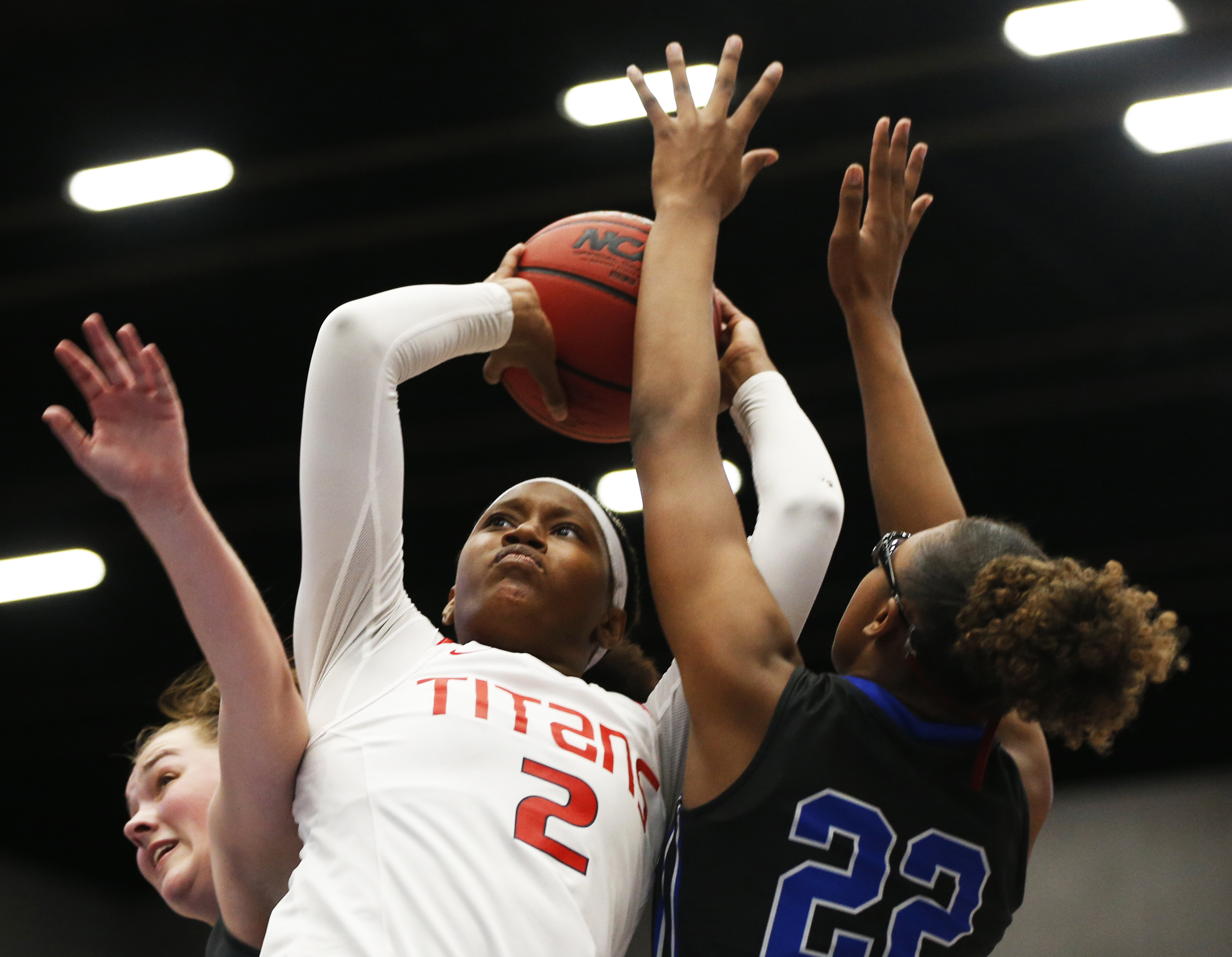 Tampa Bay Tech freshman Janiah Barker, center, is already getting national buzz and could be the next big women's recruit from the area. (TAILYR IRVINE | Times) Tampa Bay Tech freshman Janiah Barker, center, is already getting national buzz and could be the next big women's recruit from the area. (TAILYR IRVINE | Times)