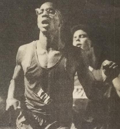 An old newspaper clipping shows Mike Williams edging Tommy Castelli during a high school meet in the 1988-89 school year. (Tampa Bay Times) An old newspaper clipping shows Mike Williams edging Tommy Castelli during a high school meet in the 1988-89 school year. (Tampa Bay Times)