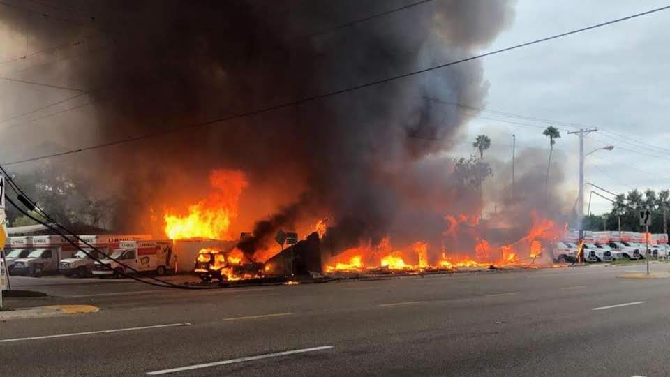 Ruskin Furniture Store Destroyed In Fire